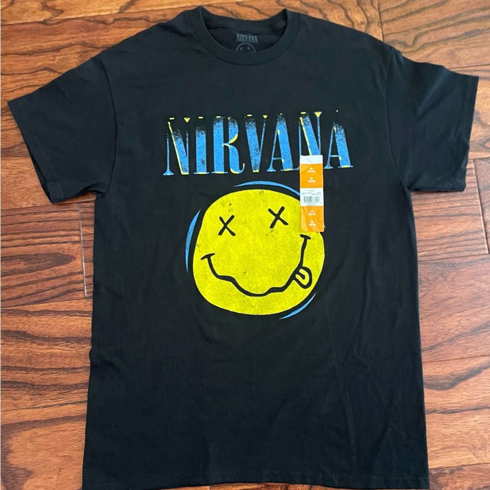 New Medium Nirvana iconic t-shirt